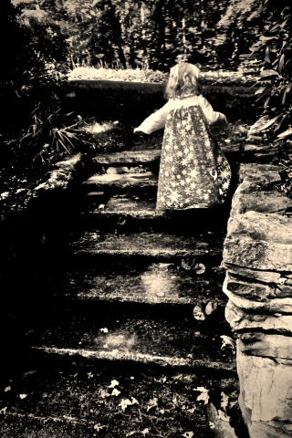 Caroline - stairs